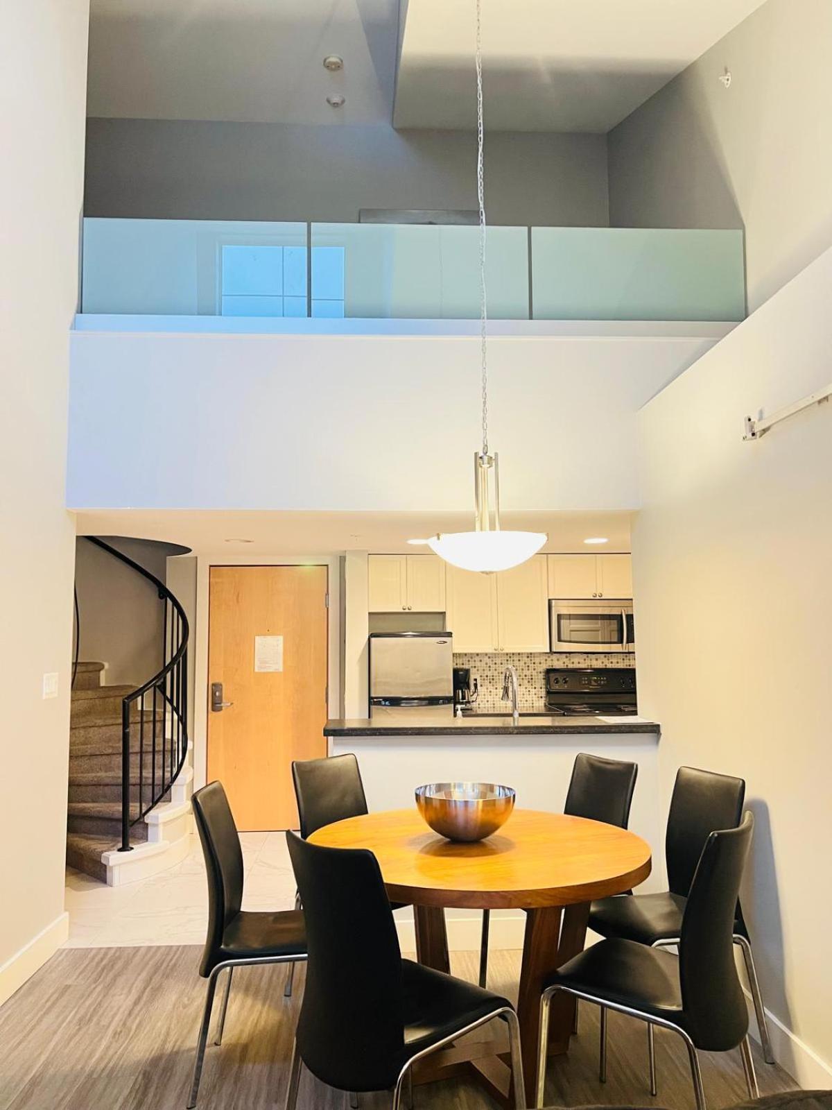 Tyndalstone Lodge 3 Bedroom In The Heart Of Village North วิสต์เลอร์ ภายนอก รูปภาพ